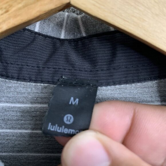 Lululemon Shirt Men Medium Evolution Polo Bunker Stripe Gray Short Sleeve Preppy - Picture 5 of 8